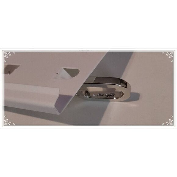 NWT~KARL LAGERFELD Classic High Polished Silver Oval Hoop Earrings - Picture 5 of 5